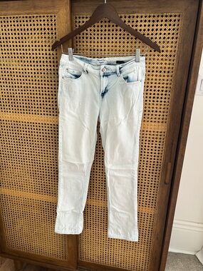 Kensie Light Wash Skinny Jeans - Pale Blue